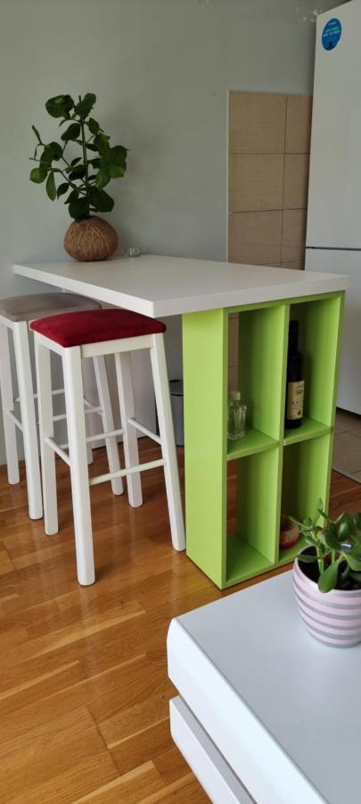 Naki Apartmani Podgorica Buitenkant foto