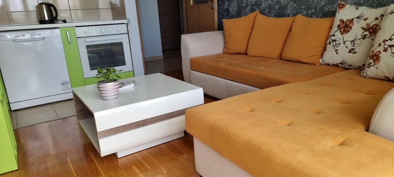 Naki Apartmani Podgorica Buitenkant foto
