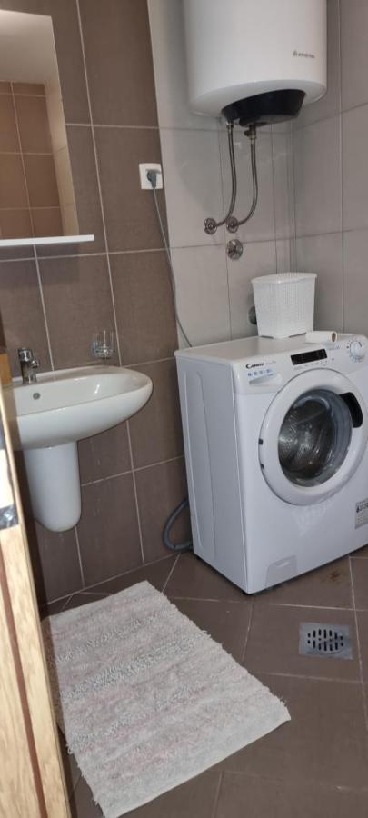 Naki Apartmani Podgorica Buitenkant foto