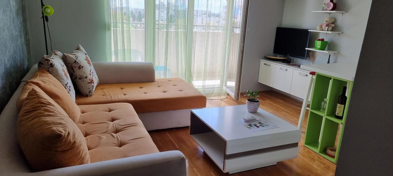 Naki Apartmani Podgorica Buitenkant foto